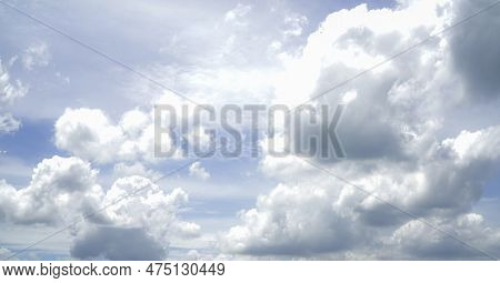 Overcast Sky. Dramatic Gray Sky And Dark Clouds Before Rain In Rainy Season. Cloudy And Moody Sky. S