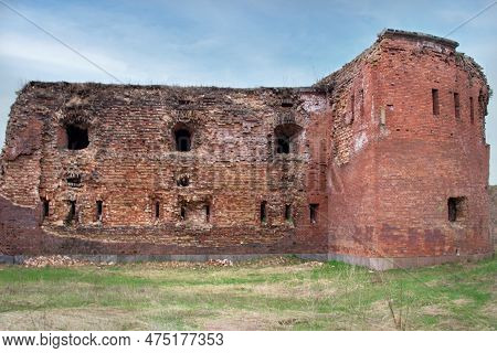 One Of The Abandoned Ancient Buildings Of The Bobruisk Fortress