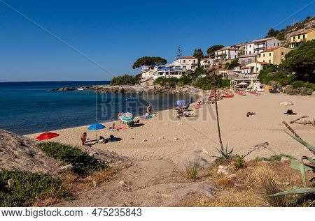Seccheto, Elba Island, Province Of Livorno Italy - 11 June 2022 View Over Sandy Colorful Beach Of Li