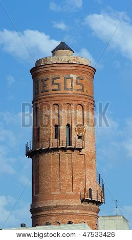 Turm Besos In Barcelona