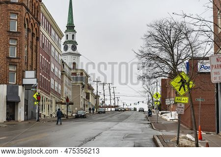 Bangor, Me - Usa - January 10, 2016: Tview Of The Main Street. Example Of Art Deco Architecture.in B