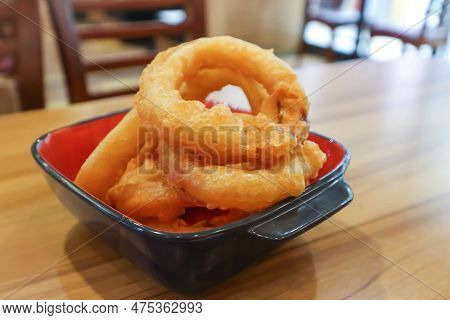 Onion Ring , Fried Onion Or Deep Fried Onion For Serve