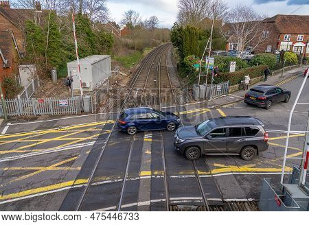 Farnham, England - January 19, 2021: Crossing In Farnham Town, England. Vehicles And People Can Cros