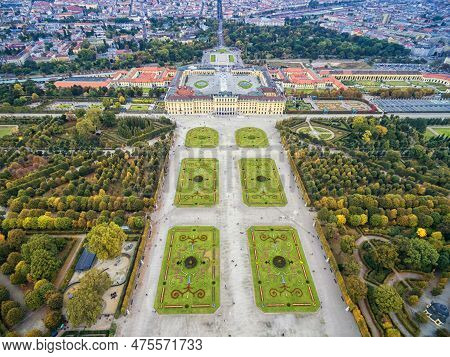 Vienna, Austria - August 10, 2016: Schonbrunn Palace And Garden In Vienna With Park And Flower Decor