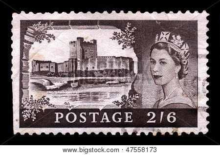 Koningin Elizabeth en kasteel Carrickfergus