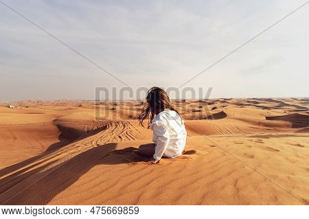 The Empty Quarter, Or Rub Al Khali - The World's Largest Sand Deser In Dubai. Little Girl In The Des