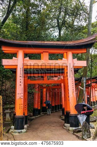 Kyoto, Japan - March 26, 2023: Red Torii Gates At Fushimi Inari Taisha, A Shinto Shrine In Japan