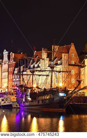Gdansk, Poland - October 8, 2020: The Historic Ship On The Moltawa River In The Old Town Of Gdansk, 