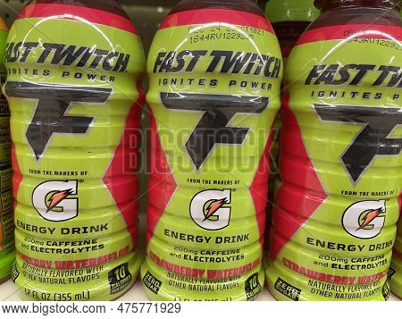 Grovetown, Ga Usa - 04 30 23: Grocery Store Gatorade Sports Drink Fast Twitch