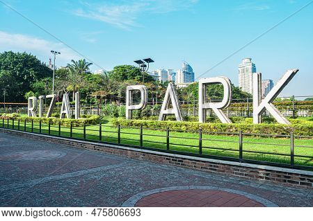 Rizal Park Signage