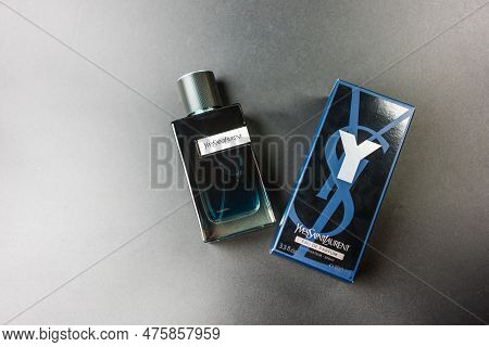 Samut Prakan, Thailand - May 5, 2023 : The Fragrance For Men By Yves Saint Laurent In 100ml Packs On