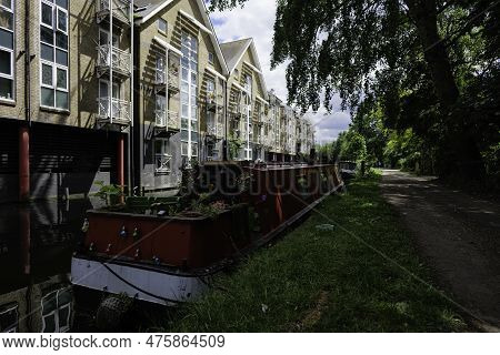 London - 05 21 2022: Houseboat Moored On The Grand Union Canal Near Meanwhile Gardens