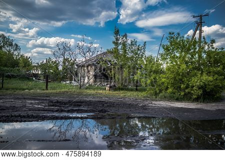 War In Ukraine, Village Of Yampil, Donetsk Oblast In Ukraine- 05 May 2023