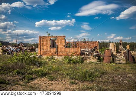 War In Ukraine, Village Of Yampil, Donetsk Oblast In Ukraine- 05 May 2023
