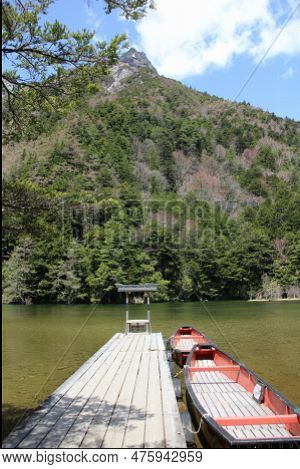 Myojin-ike Pond In Kamikochi, Nagano Prefecture, Japan