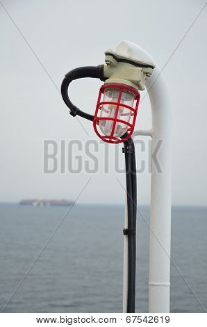 Ship's lamp