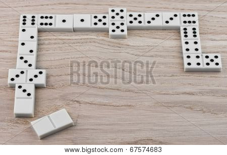 Dominoes Playing