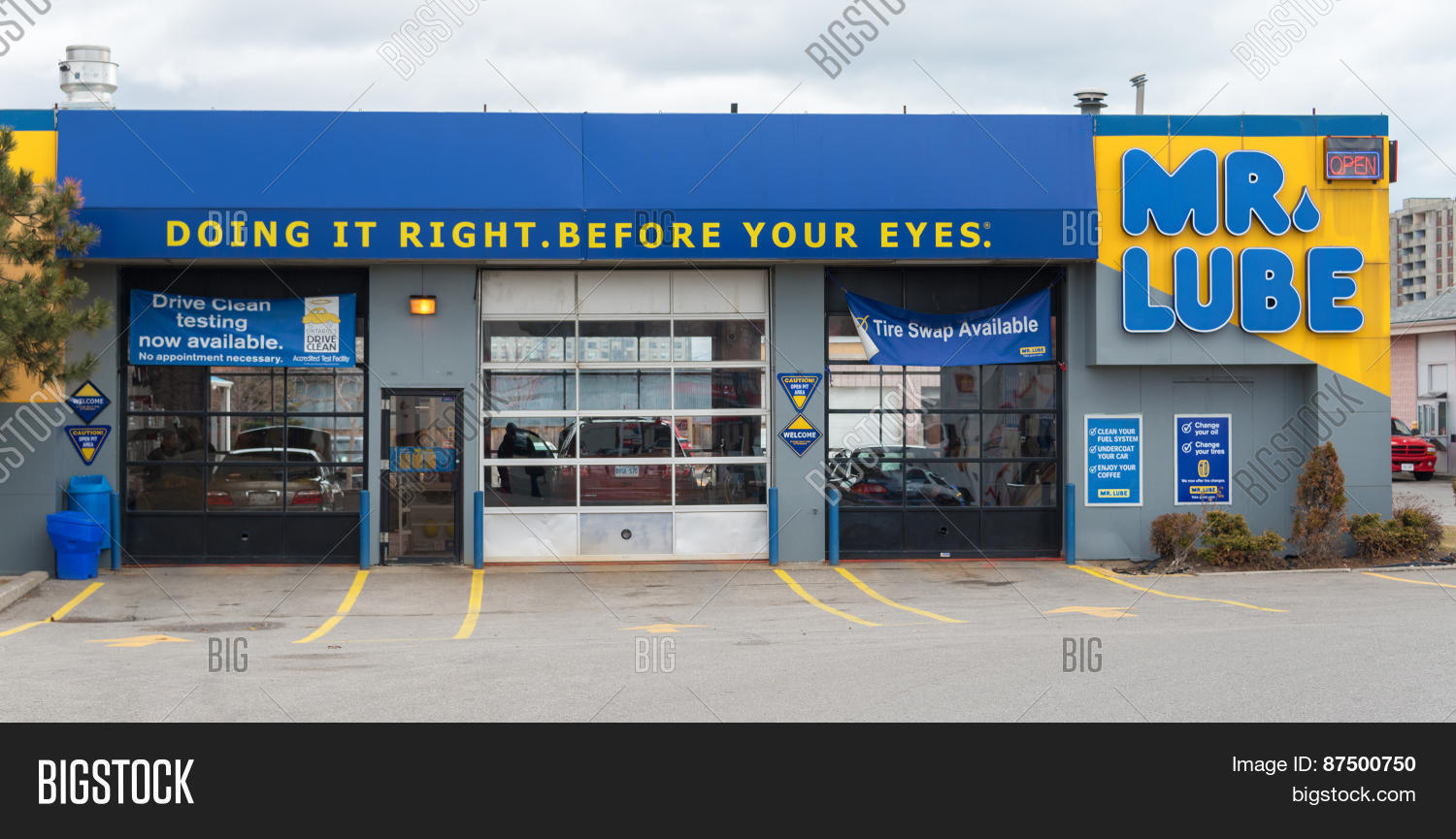 Mr. Lube Service Image & Photo (Free Trial) Bigstock
