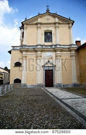 Church  In  The Somma Lombardo Old   Closed Brick Tower