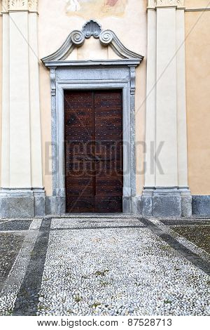 Italy  Lombardy     In  The Somma Tower Step    Wall