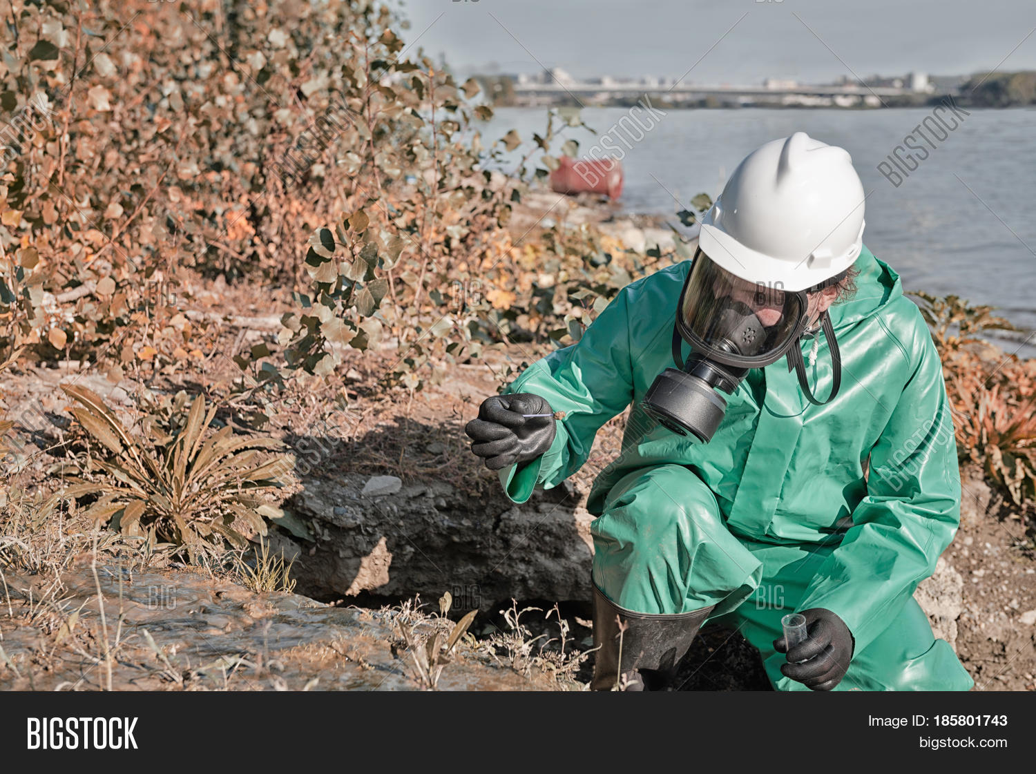 В каких продуктах содержится глифосат. Product is toxic. Toxic planet. Toxic workplace!. Утилизация химических отходов.