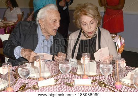LOS ANGELES - MAY 4:  Kirk Douglas, Anne Douglas at the 25th Anniversary of the Anne Douglas Center at the LA Mission on May 4, 2017 in Los Angeles, CA