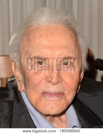 LOS ANGELES - MAY 4:  Kirk Douglas at the 25th Anniversary of the Anne Douglas Center at the LA Mission on May 4, 2017 in Los Angeles, CA