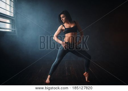 Grace female dancer, contemp dance
