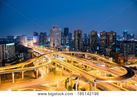 Chengdu 图片和照片（免费试用） | Bigstock