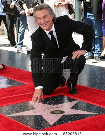 LOS ANGELES - MAY 4:  Kurt Russell at the Kurt Russell and Goldie Hawn Star Ceremony on the Hollywood Walk of Fame on May 4, 2017 in Los Angeles, CA