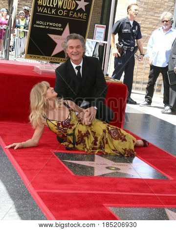 LOS ANGELES - MAY 4:  Kurt Russell, Goldie Hawn at the Kurt Russell and Goldie Hawn Star Ceremony on the Hollywood Walk of Fame on May 4, 2017 in Los Angeles, CA