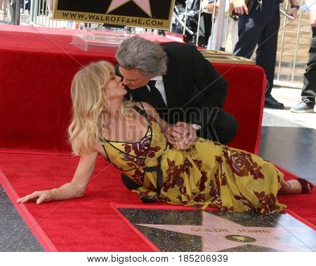 LOS ANGELES - MAY 4:  Kurt Russell, Goldie Hawn at the Kurt Russell and Goldie Hawn Star Ceremony on the Hollywood Walk of Fame on May 4, 2017 in Los Angeles, CA