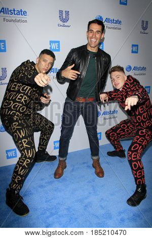 LOS ANGELES - APR 27:  Elliot Crawford, Daniel Fernandez, Joe Weller at the We Day California 2017 at The Forum on April 27, 2017 in Inglewood, CA