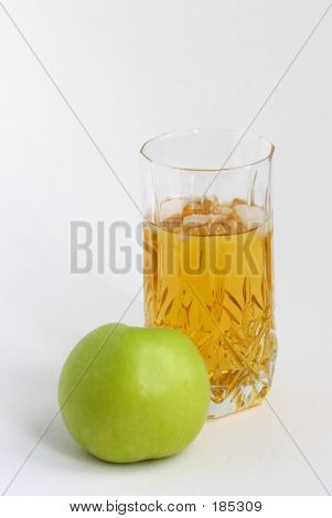 Manzana y zumo de manzana