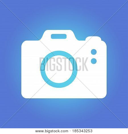 Photo camera symbol. DSLR camera sign icon. Digital camera. Flat design style.