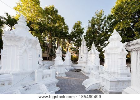 Wat Suandok White Buddhist Temple