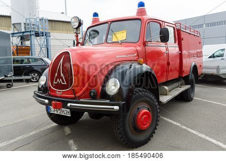Berlin - May 11: Fire Engine Magirus-deutz Rundhauber Lf 16-ts, 26Th Oldtimer-tage Berlin-brandenbur