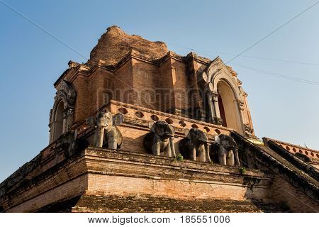 Wat Chedi Luang Buddhist Temple