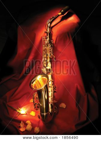 SAX v temnotách
