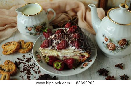 Pleasant tea in a cozy and beautiful atmosphere.