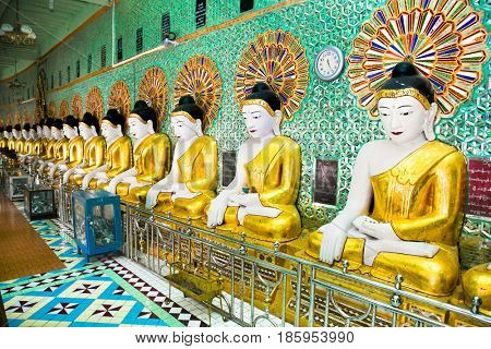  U Min Thonze pagoda in Sagaing at Mandalay hill , Myanmar.(Burama)