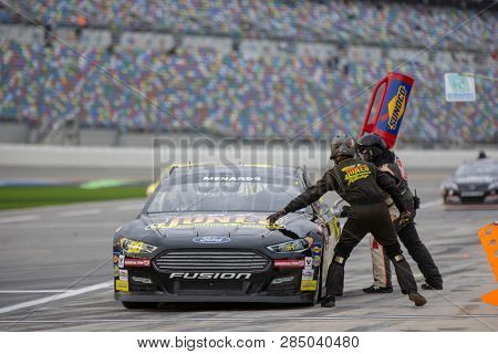 lucas oil 200 driven by general tire