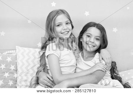 Best Girls Sleepover Party Ideas. Soulmates Girls Having Fun Sleepover Party. Childhood Friendship C