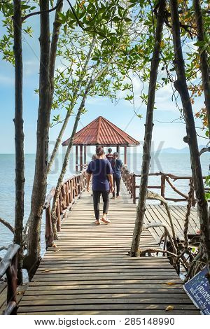 Trad, Thailand - December 01, 2018: Group Of Tourist In Had Sii Dam, Trad Province, Thailand. This P