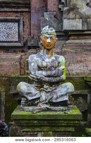 Stone Statue At The Gunung Kawi Sebatu Temple, Ubud, Bali, Indonesia. The Temple Complex Is Located 