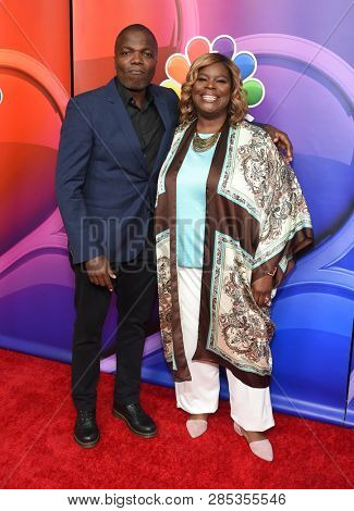 LOS ANGELES - FEB 20:  Reno Wilson and Retta arrives for the NBCUniversal Mid Season Press Junket on February 20, 2019 in Hollywood, CA                