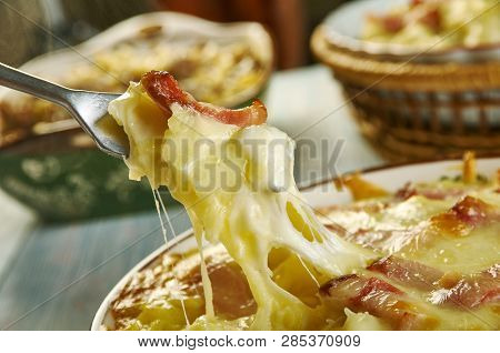 Cheesy Ham And Hash Brown Casserole