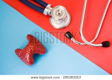 Design Concept Of Diagnosis And Detecting Diseases Of Endocrine System Organ - Thyroid Gland. Stetho