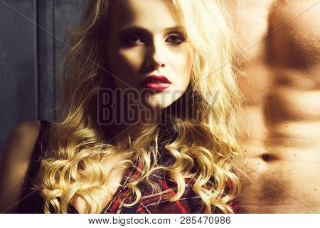 Young Sexual 图片和照片（免费试用） | Bigstock