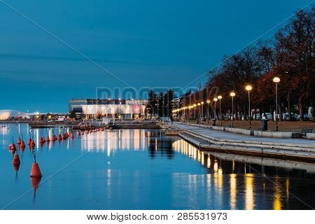 Helsinki, Finland - December 11, 2016: Night View Of City Park Meripuisto. Street Promenade At Blue 